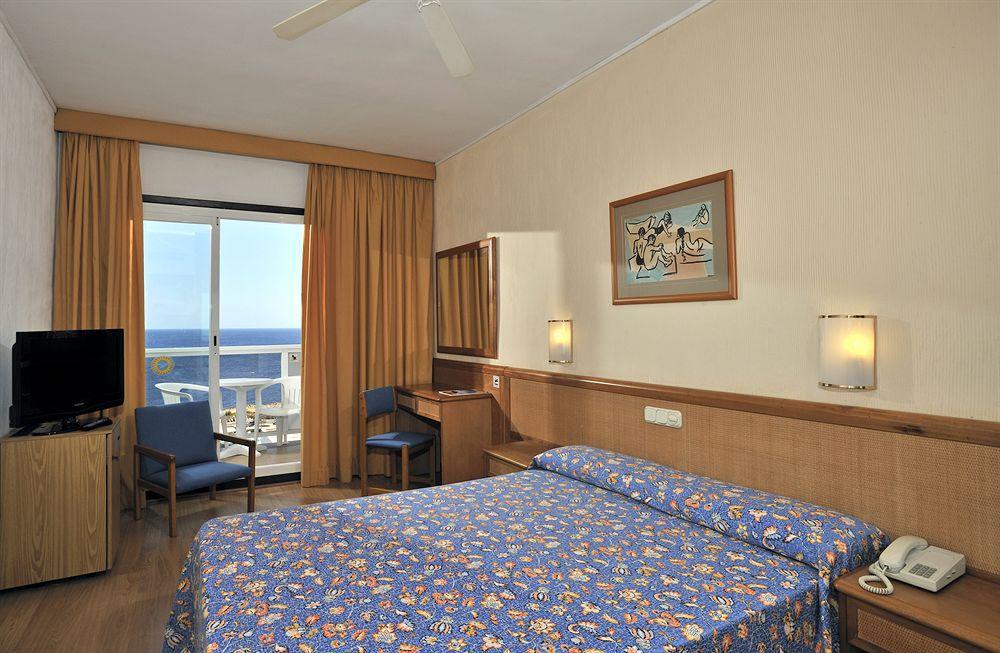 Hotel Globales Almirante Farragut Cala'N Blanes  Zewnętrze zdjęcie