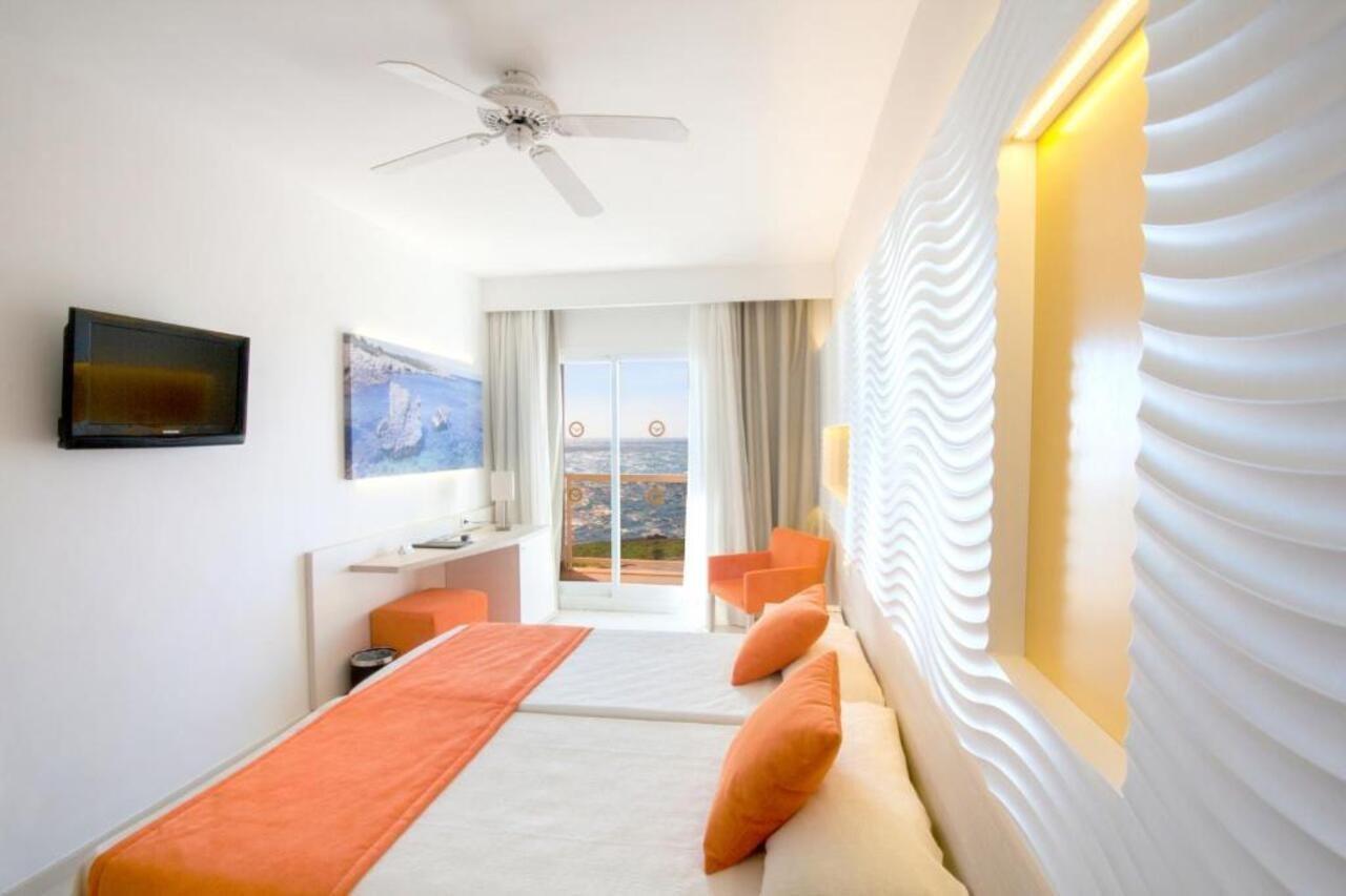 Hotel Globales Almirante Farragut Cala'N Blanes  Zewnętrze zdjęcie