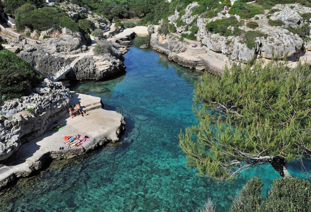 Hotel Globales Almirante Farragut Cala'N Blanes  Zewnętrze zdjęcie