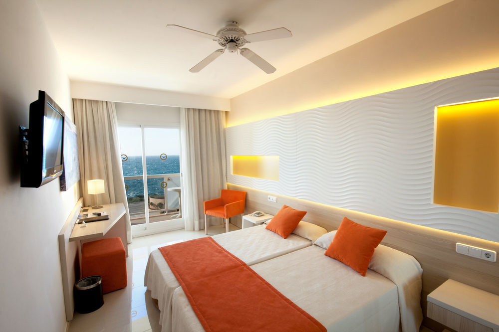 Hotel Globales Almirante Farragut Cala'N Blanes  Zewnętrze zdjęcie